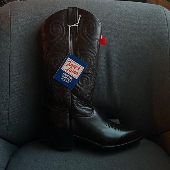 Tony Lama - Picture 1 of 8